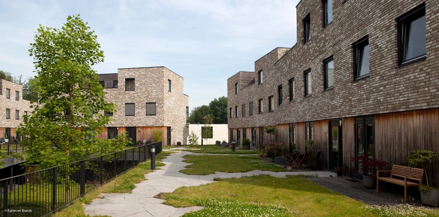 Multi-level Courtyard with a meadow (before)