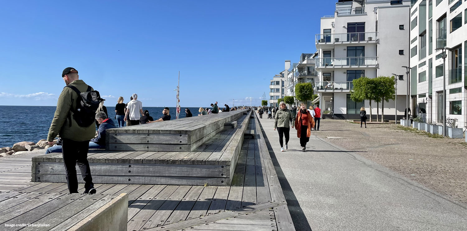 Waterfront promenade with boardwalk (before)