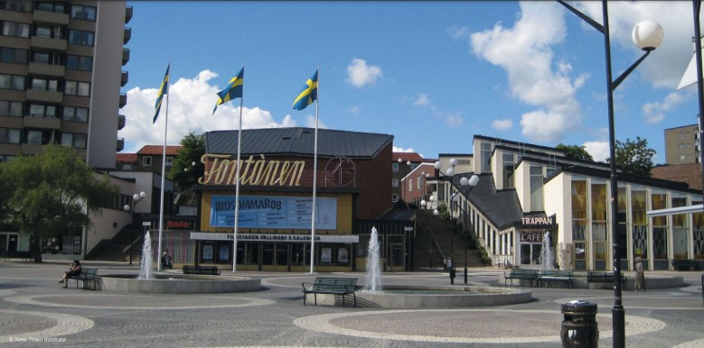 Pedestrian Mall in a Post War A-B-C Town (before)