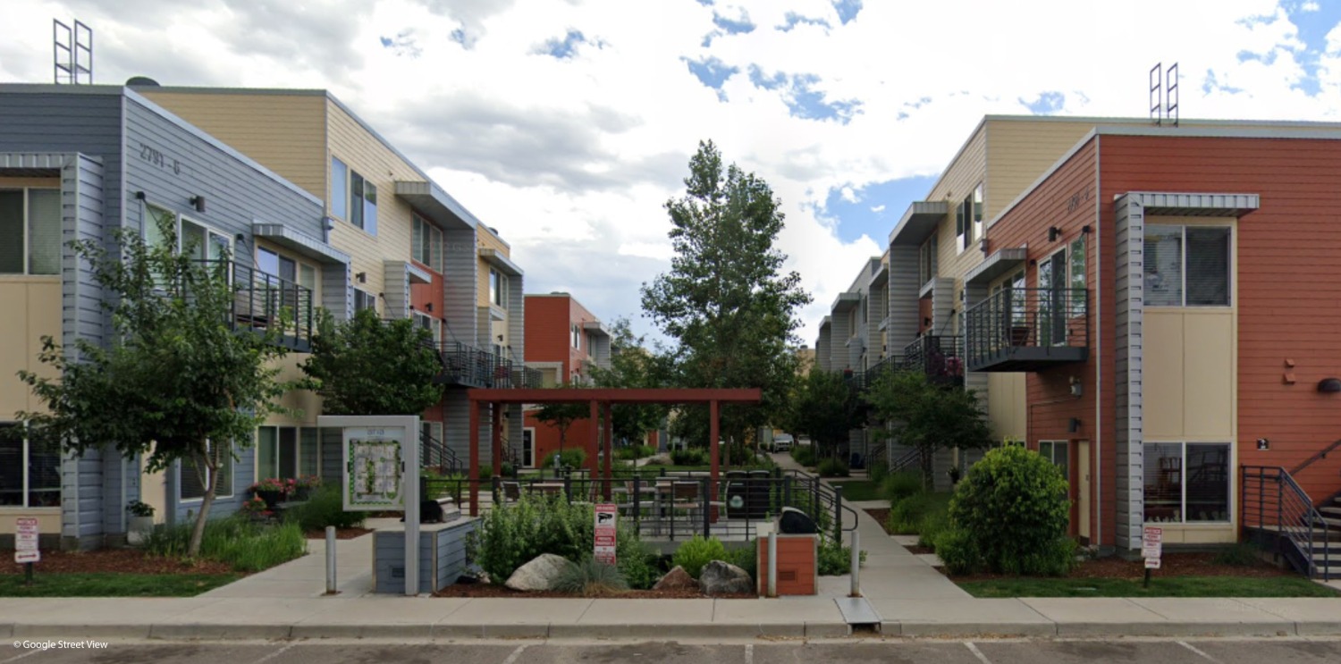 Child-friendly street in a pocket neighbourhood (before)