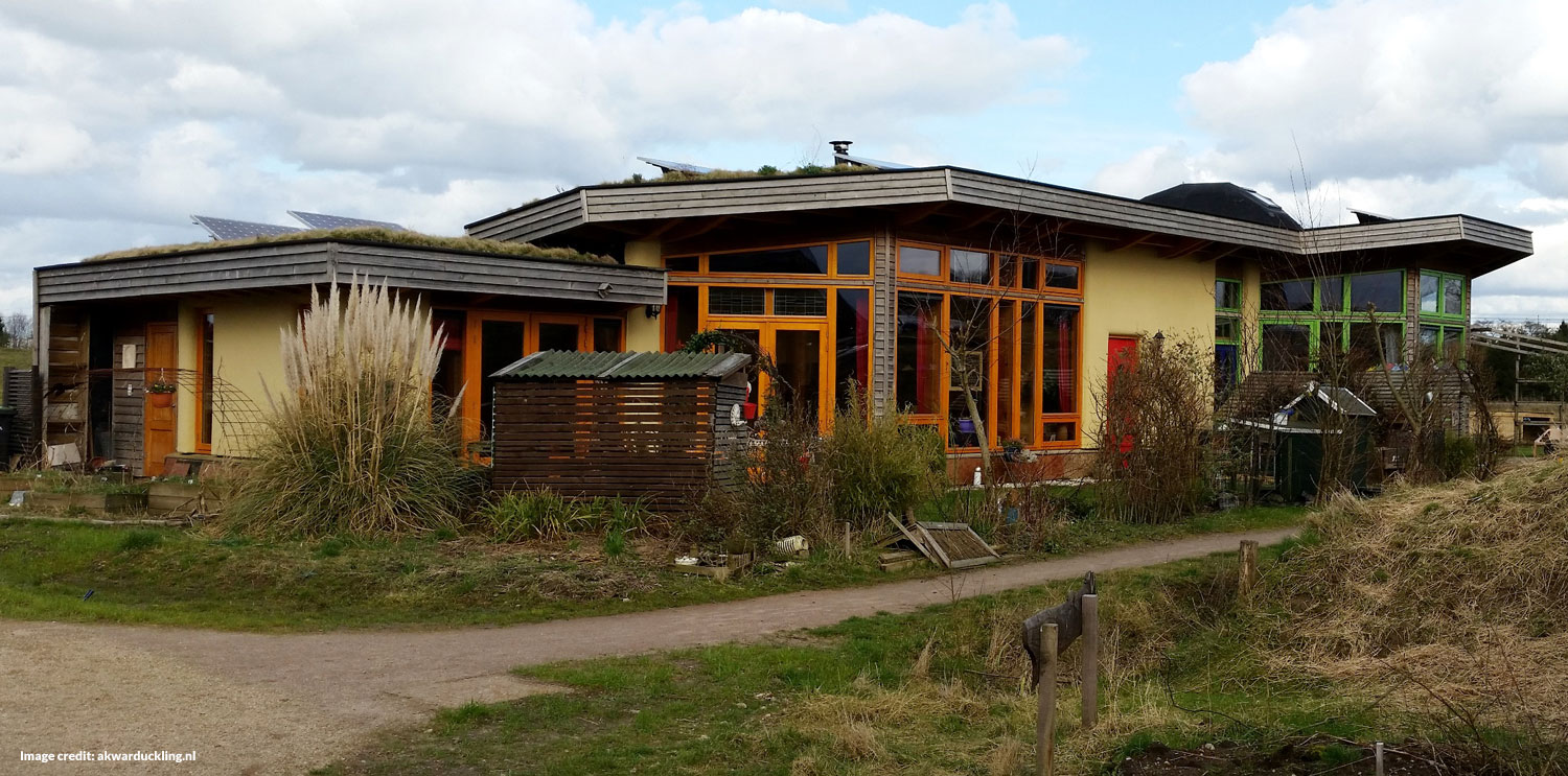 Nature trail amidst earthship houses (before)